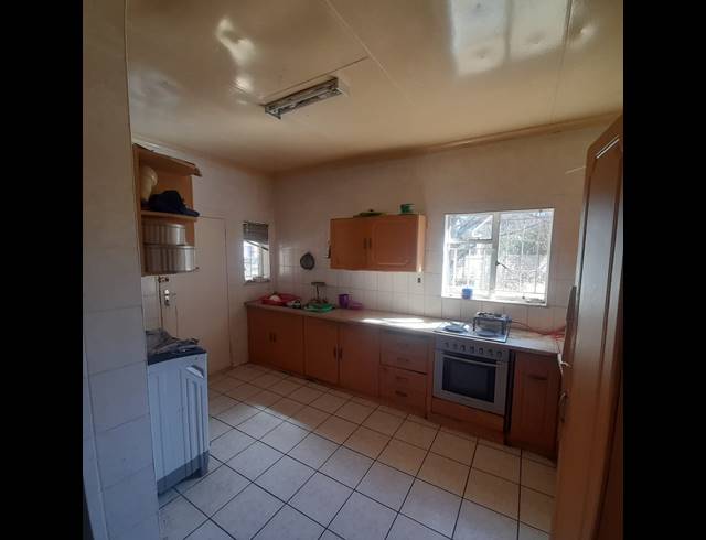 3 BEDROOM FREESTANDING SOLD IN STILFONTEIN EXT 4